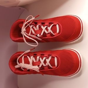 Sorel, "Tivoli" hi tops. Size 7.5,red